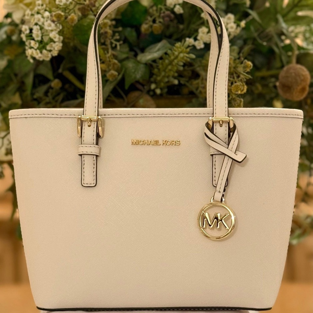 Michael Kors (Jet Set Collection) Convertible Tote Bag